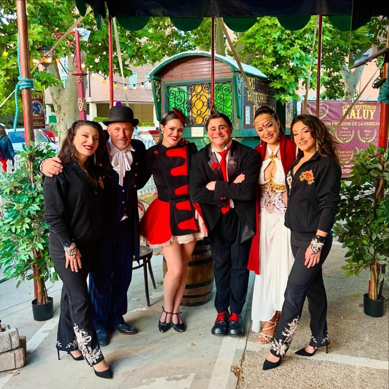 Circo Raluy se despide de Davis Vassallo y Ashley Vargas. Fotos de los artistas.