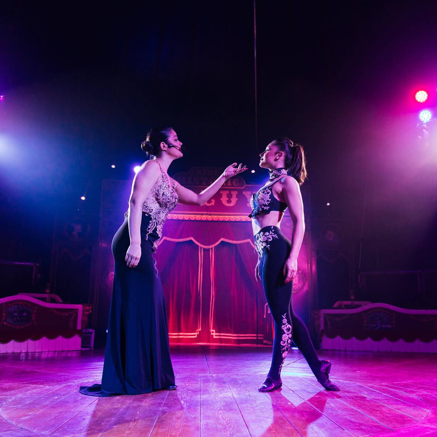 Circo Raluy se despide de Davis Vassallo y Ashley Vargas. Fotos de los artistas.