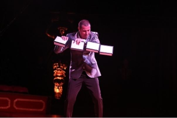El Circo Raluy estrena la carpa The Big Top en Barcelona