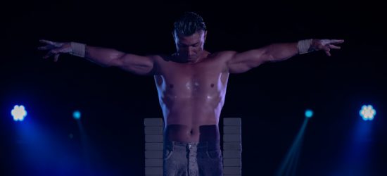 Circo en Igualada. Omar Marton preparado para su número